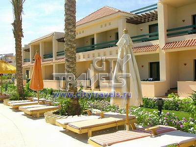  Maxim Plaza Garden Resort 4